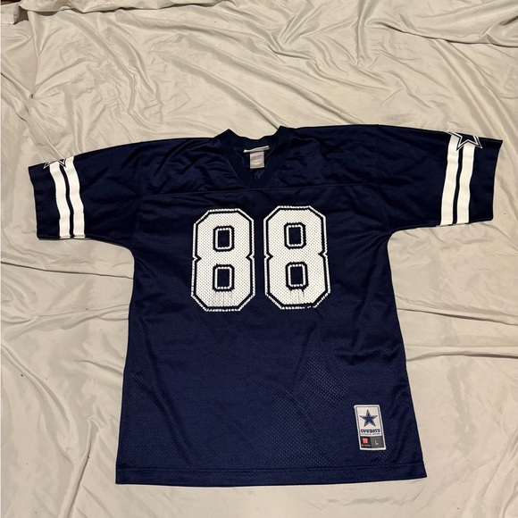 NFL Dallas Cowboys dez. Bryant football jersey size L great look. - Picture 1 of 6